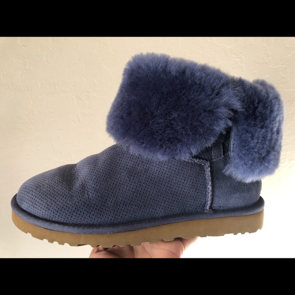 UGG Bailey button 2 boot - Picture 6 of 8